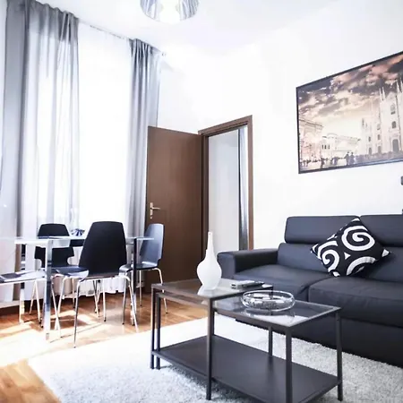 Torino 23 Appartement Milaan